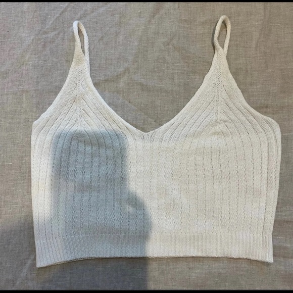 Lot of Two Ribbed knit crop cami - Picture 4 of 8